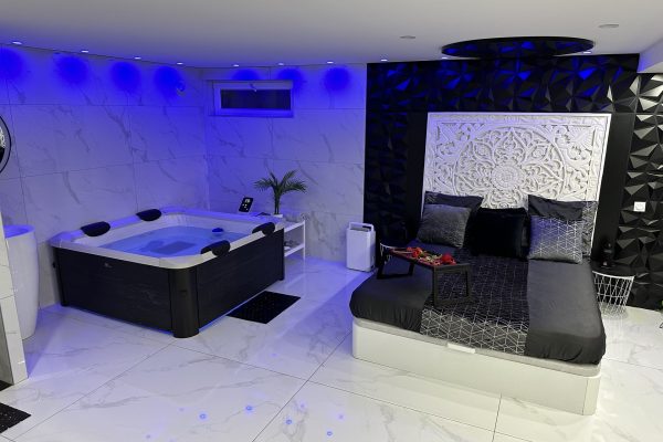 love-room-lyon-diapo-08-min love-room-lyon-diapo-08-min