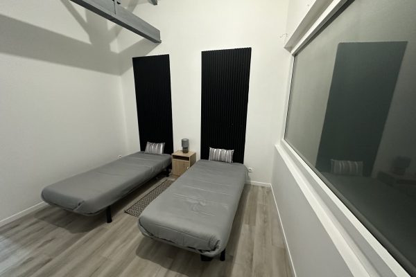 appartement-jacuzzi-lyon-love-room-04 appartement-jacuzzi-lyon-love-room-04