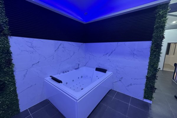 appartement-jacuzzi-lyon-love-room-06 appartement-jacuzzi-lyon-love-room-06