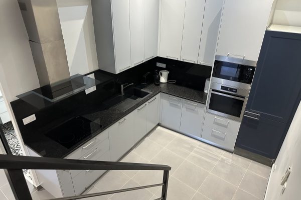 loft-jacuzzi-privatif-lyon-love-room-borabora-2 loft-jacuzzi-privatif-lyon-love-room-borabora-2