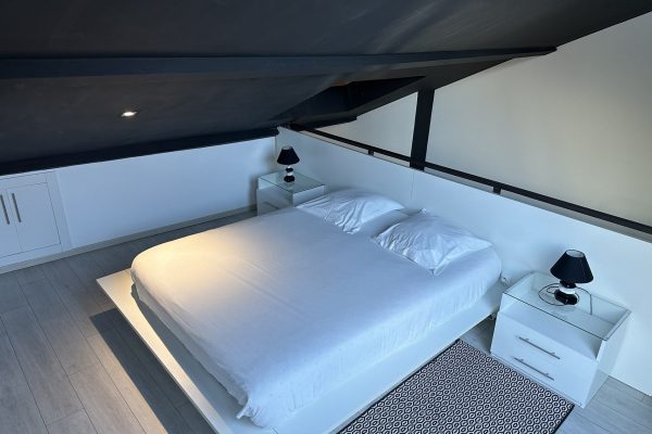 loft-jacuzzi-privatif-lyon-love-room-borabora-4 loft-jacuzzi-privatif-lyon-love-room-borabora-4